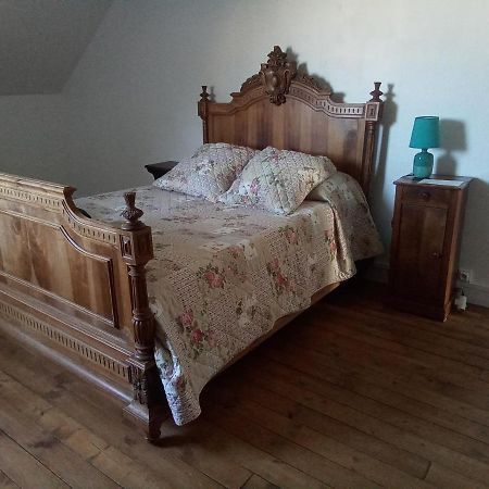 La chambre de la boule d 'or Lanvallay Extérieur photo