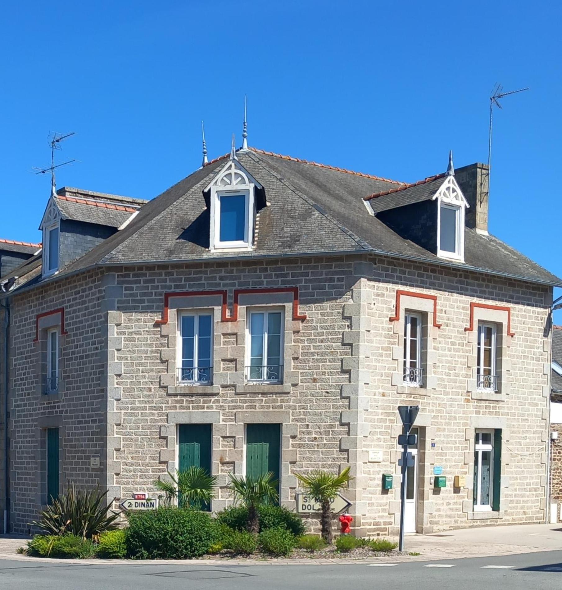 La chambre de la boule d 'or Lanvallay Extérieur photo