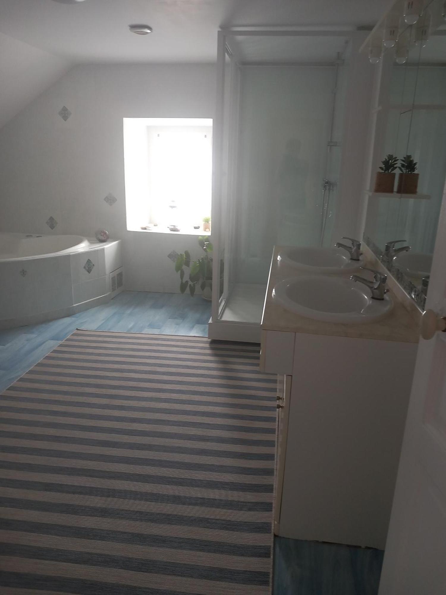 La chambre de la boule d 'or Lanvallay Extérieur photo